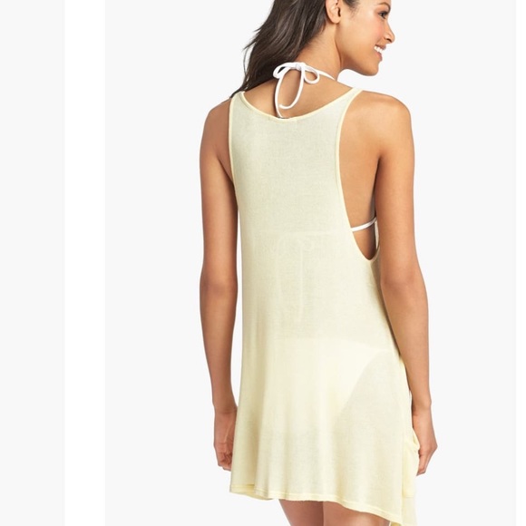 Beach coverup - Picture 2 of 3